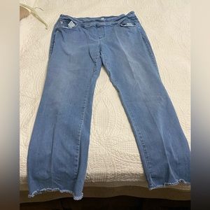 Belle by Kim gravel size 24W